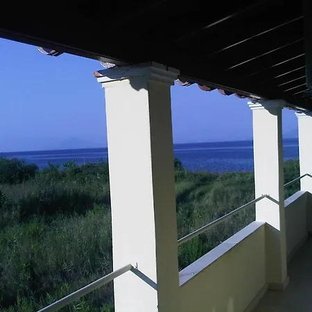 Virginia's Beachfront Apartment